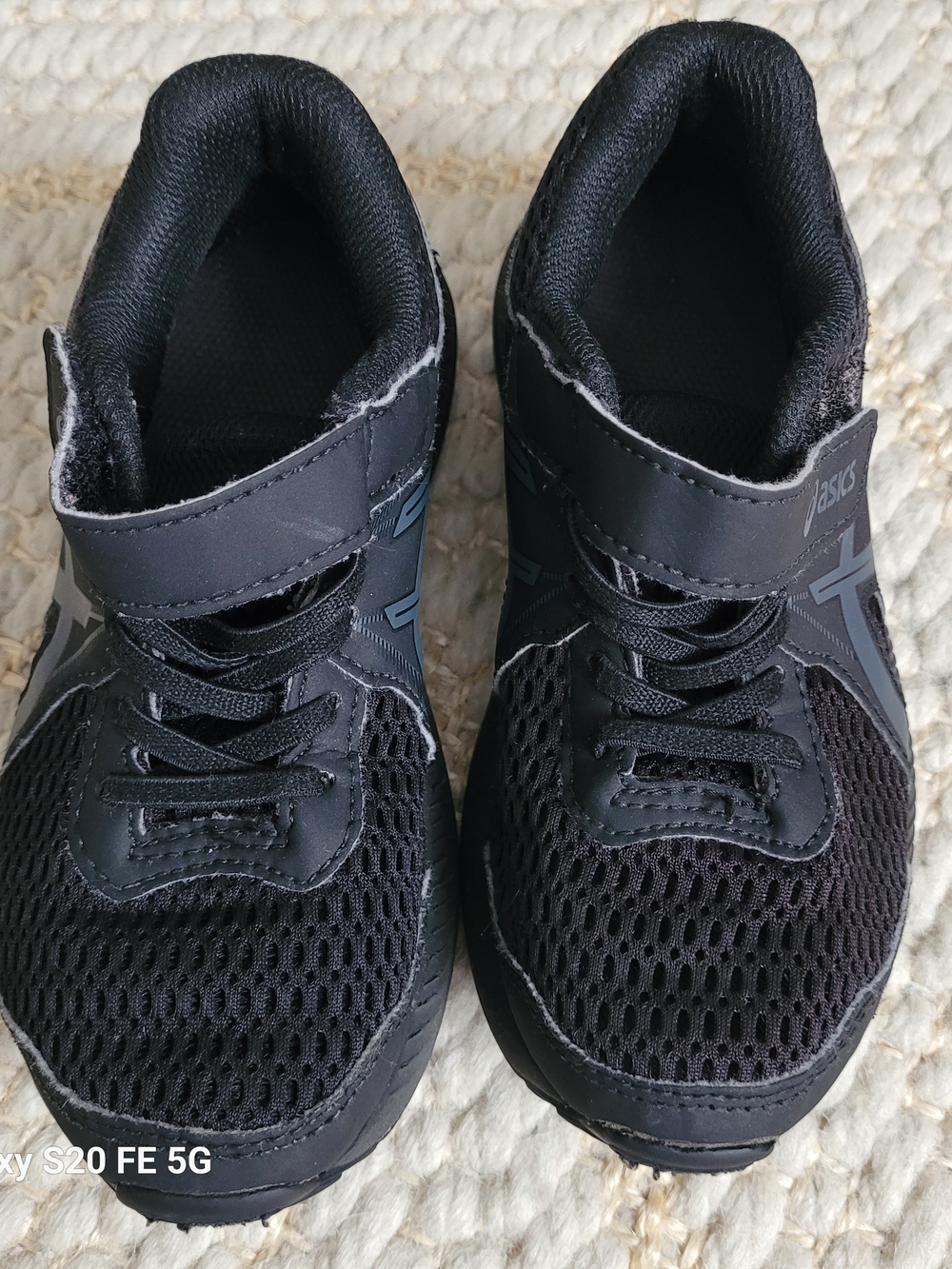ASICS Kids' Black Athletic Sneakers K12